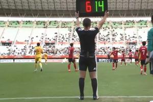 第84分钟，U23国家足球队实施第二轮人员变动，依木兰替下徐彬登场
