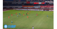 澳大利亚U16队以1-0领先，中国U16国足以失误失球，马天豪防守失误，对手轻松得分