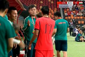 国家足球队阵容调整：布尼亚明与谢文能离场，杨铭锐与钟义浩披挂上阵